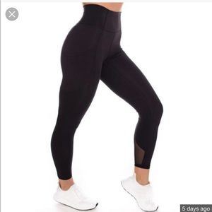 Black Crystal Driven For More | Size M | P’tula